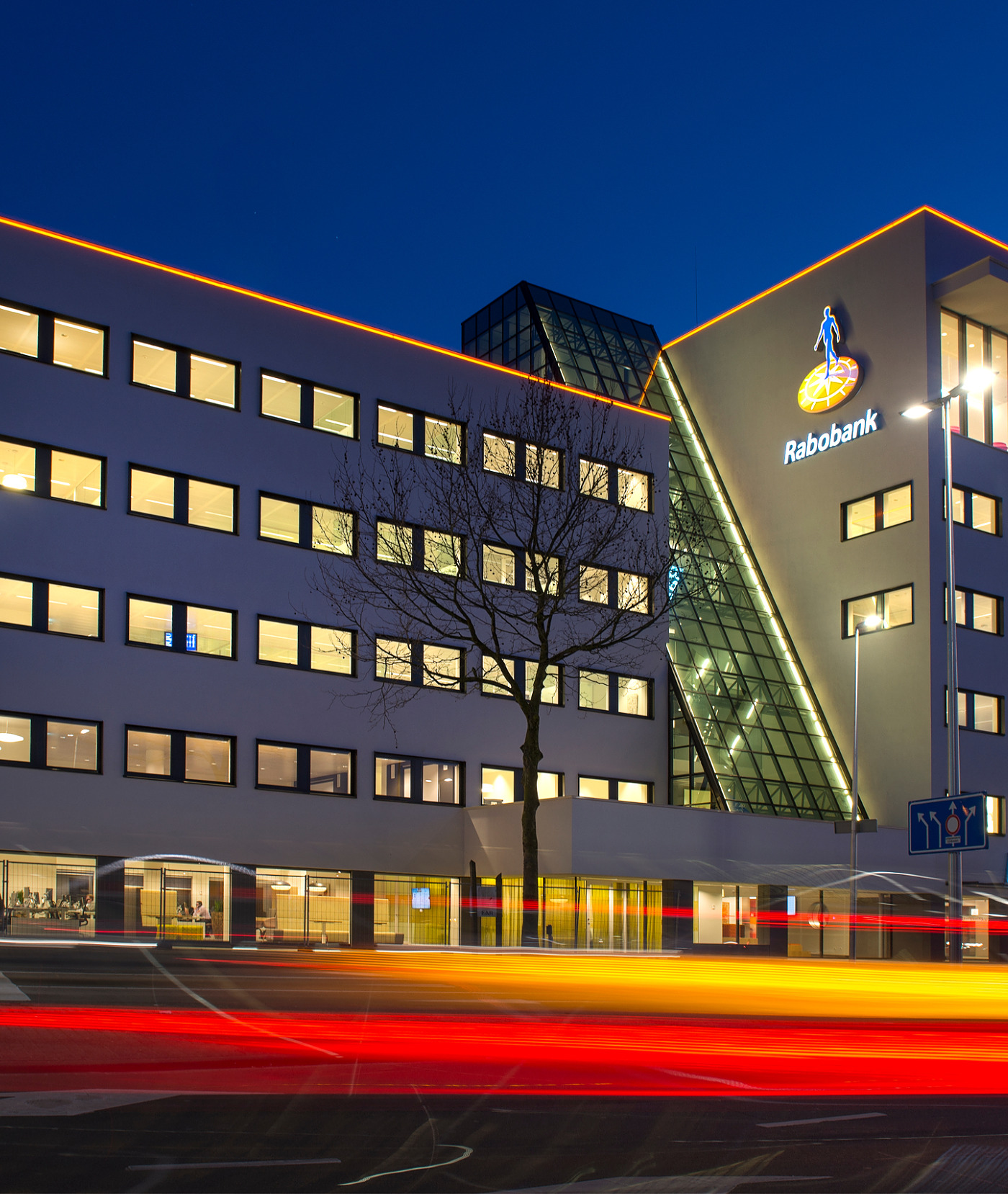 Ontmoetingscentrum by night Michel Klop (8)