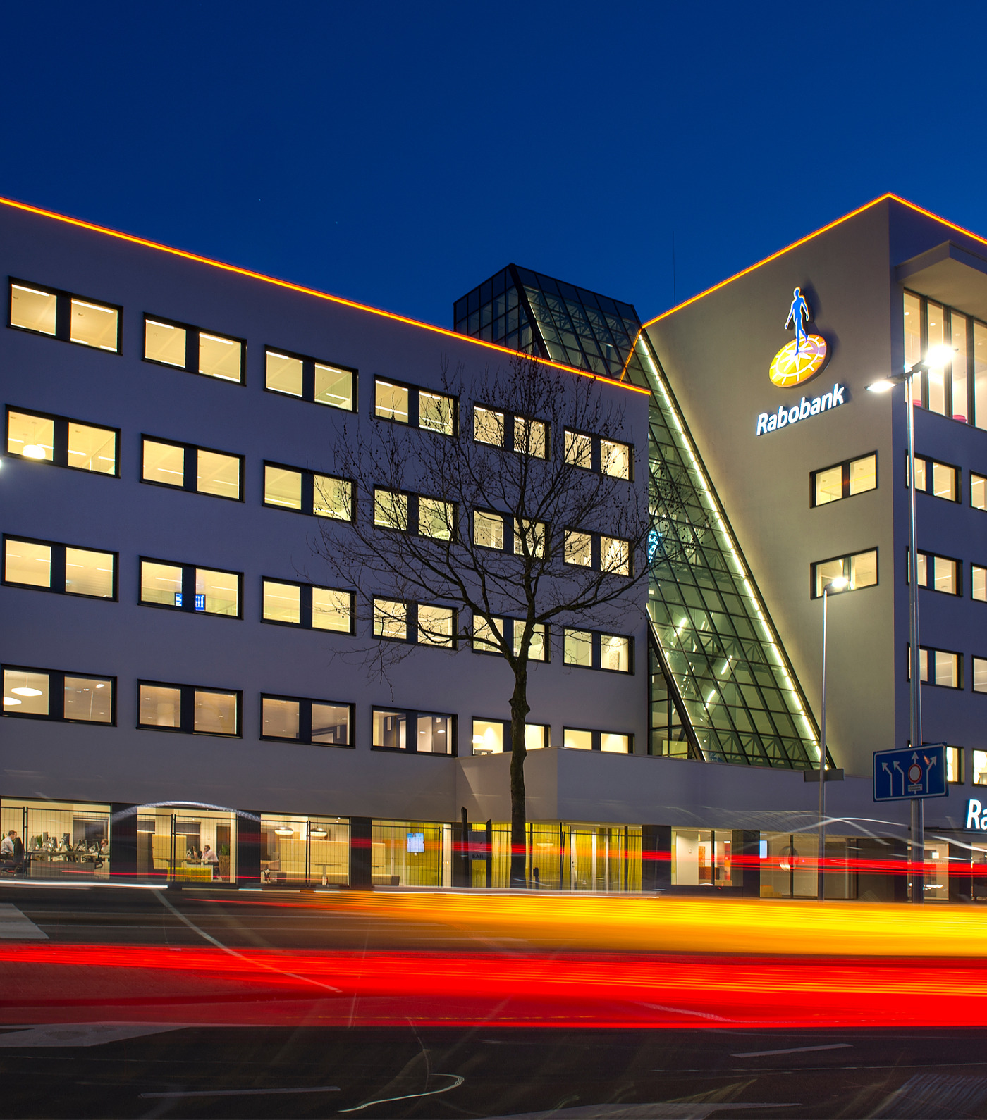 Ontmoetingscentrum by night Michel Klop (8)